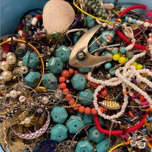5 lbs Junk broke craft costume jewelry mix